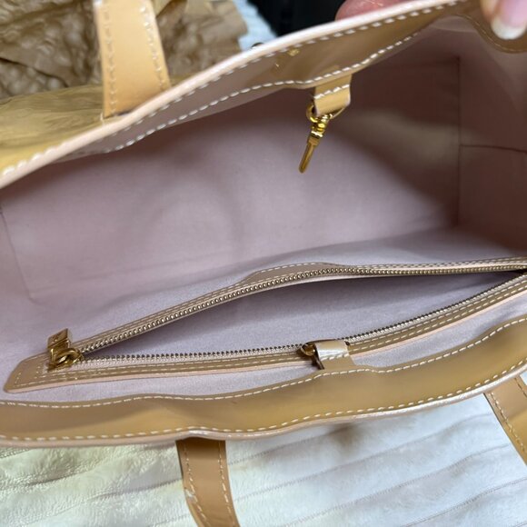 Louis Vuitton Vernis Wilshire Handbag - Picture 7 of 10